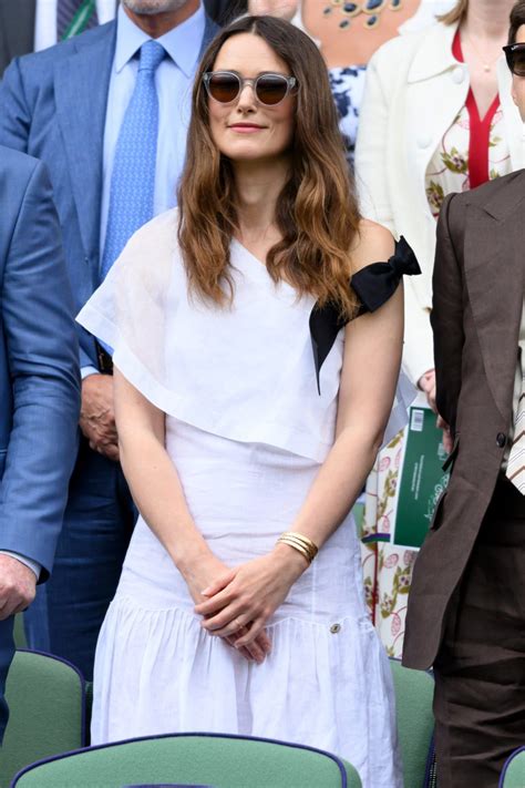 Keira Knightley in gewilde zomerjurk van Chanel op 